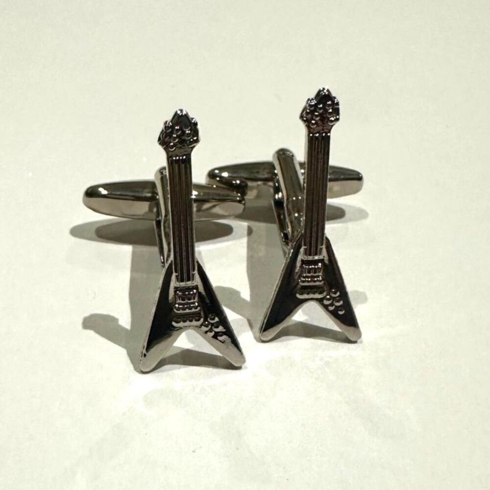Gibson Flying V Electric Guitar Cufflinks — Polished Silver